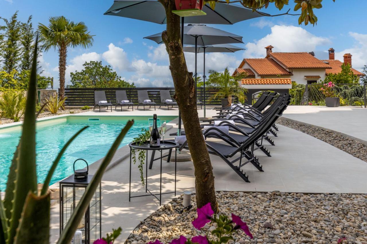 Villa Adriatic, Apartment Chiara With Sea View And Heated Swimming Pool, Free Private Parking, อิตชิชี ภายนอก รูปภาพ
