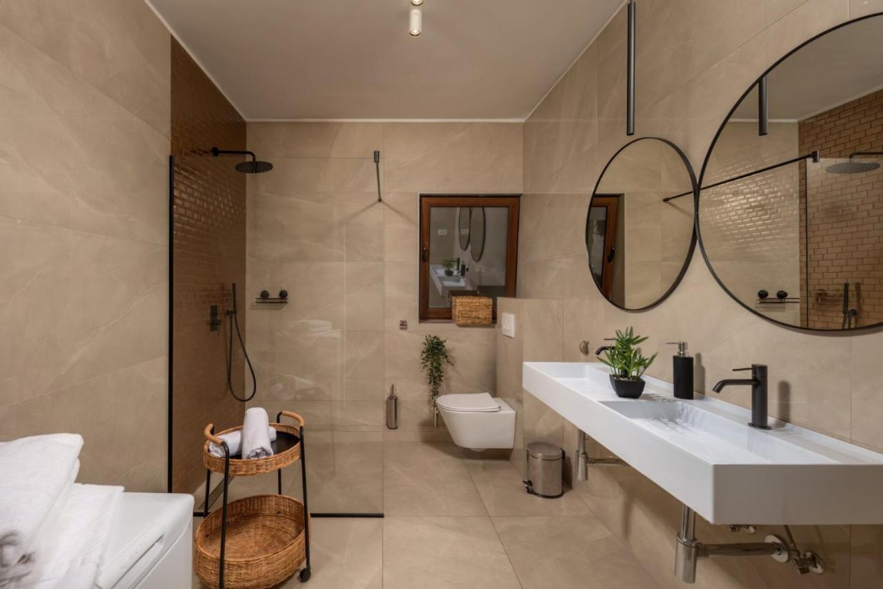 Villa Adriatic, Apartment Chiara With Sea View And Heated Swimming Pool, Free Private Parking, อิตชิชี ภายนอก รูปภาพ